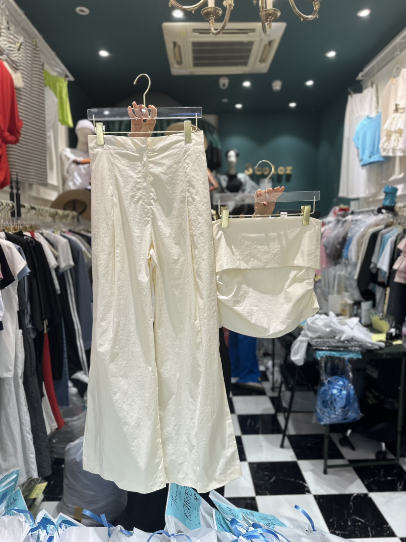 Three color韓國直郵東大門實拍女裝新品推薦熱賣職業套裝Three color套裝