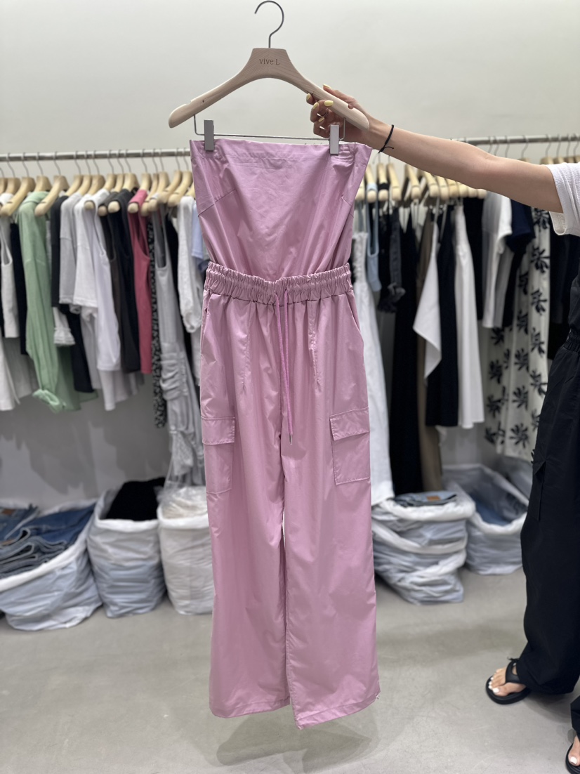 VIVEL韓國直郵東大門代購女裝新款休閑真品時尚職業人氣連體褲VIVEL連體褲