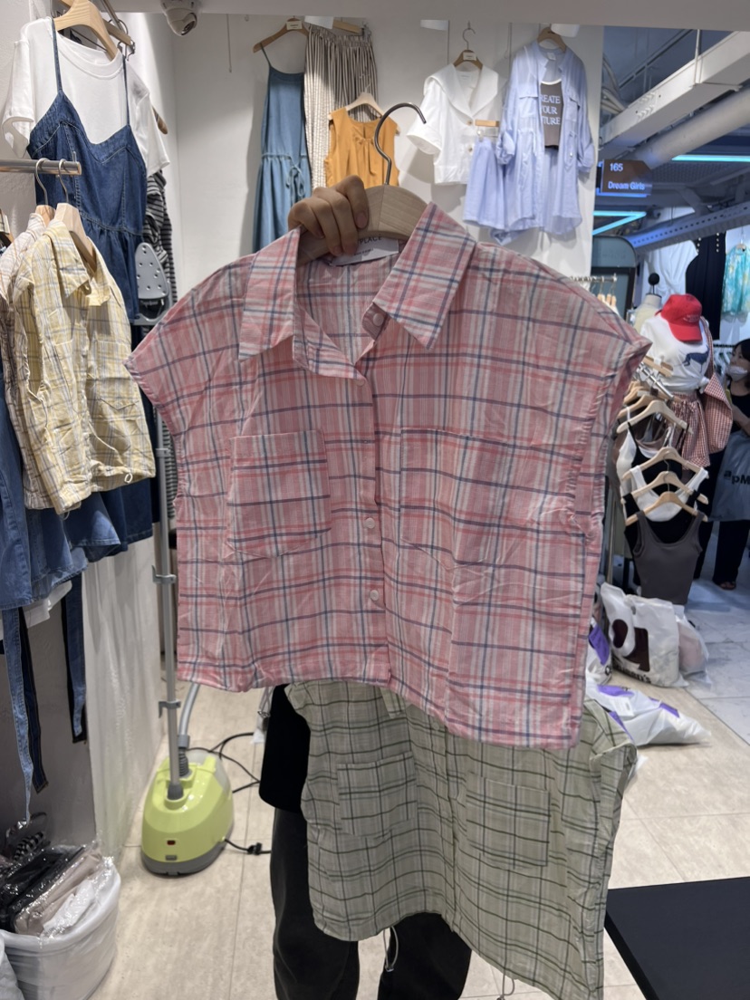 HOT PLACE/DREAM GIRIS韓國直郵東大門實拍女裝新品人氣襯衫蕾絲衫空襯衫/蕾絲衫圖色3