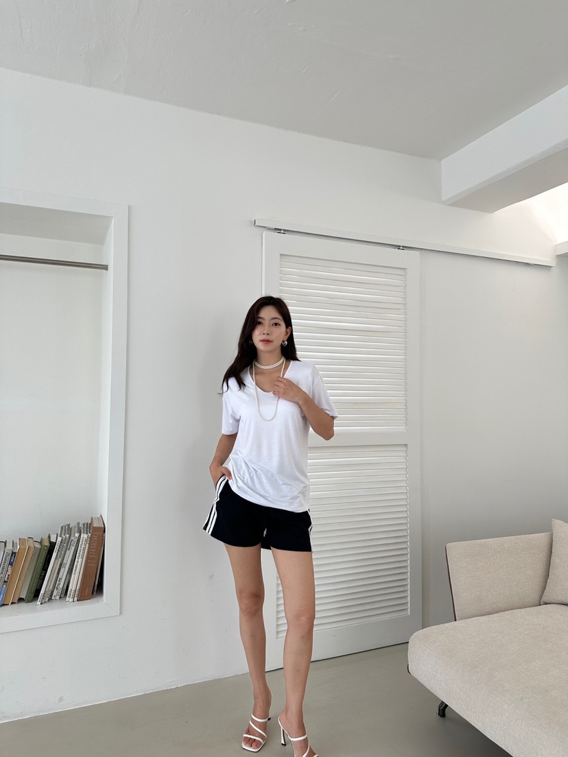 BANI BLUBH韓國直郵東大門代購女裝新品推薦時尚熱賣人氣T恤BANI BLUSHT恤