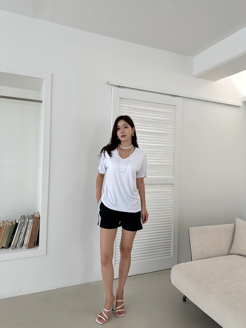 BANI BLUBH韓國直郵東大門代購女裝新品推薦時尚熱賣人氣T恤BANI BLUSHT恤