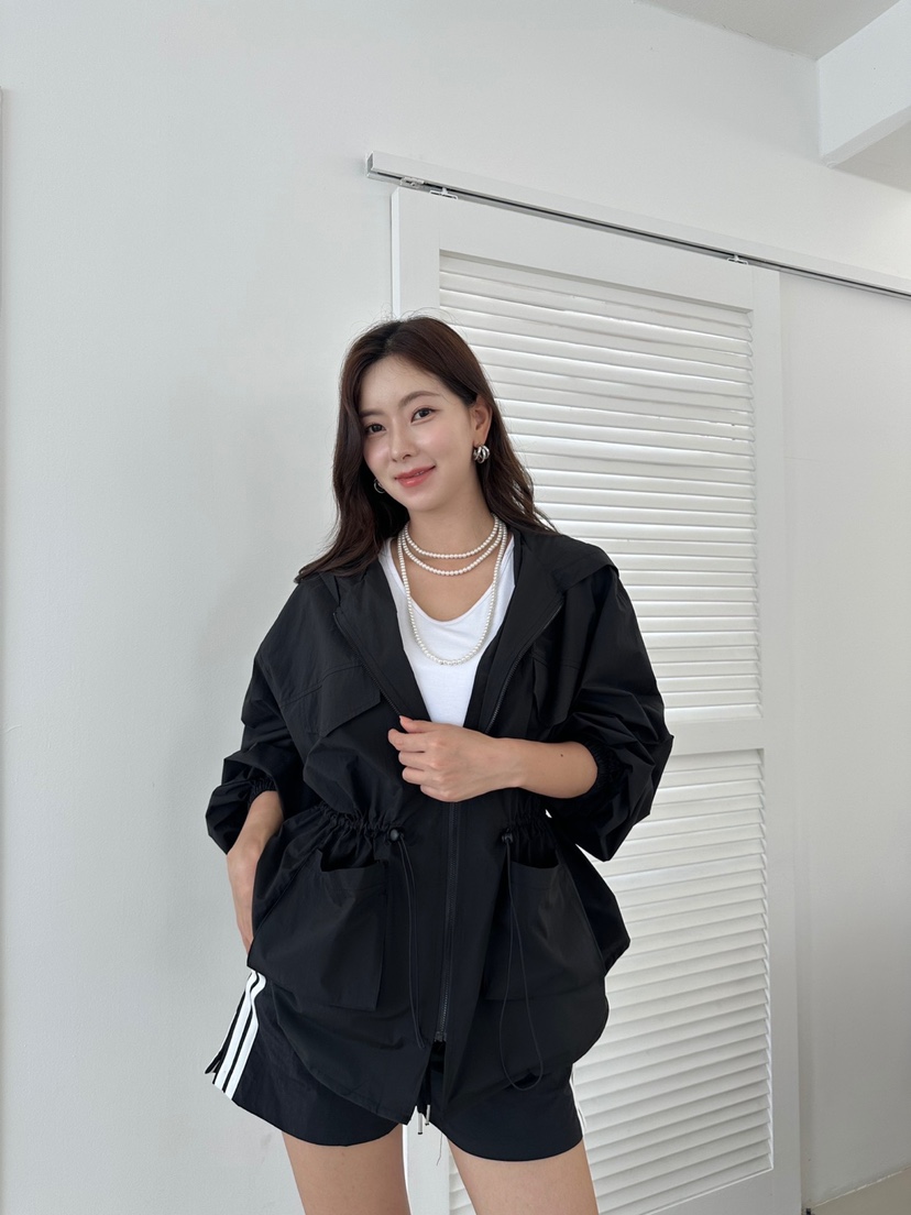 BANI BLUBH韓國直郵東大門代購女裝新款推薦時尚熱賣夾克拉鏈BANI BLUSH夾克