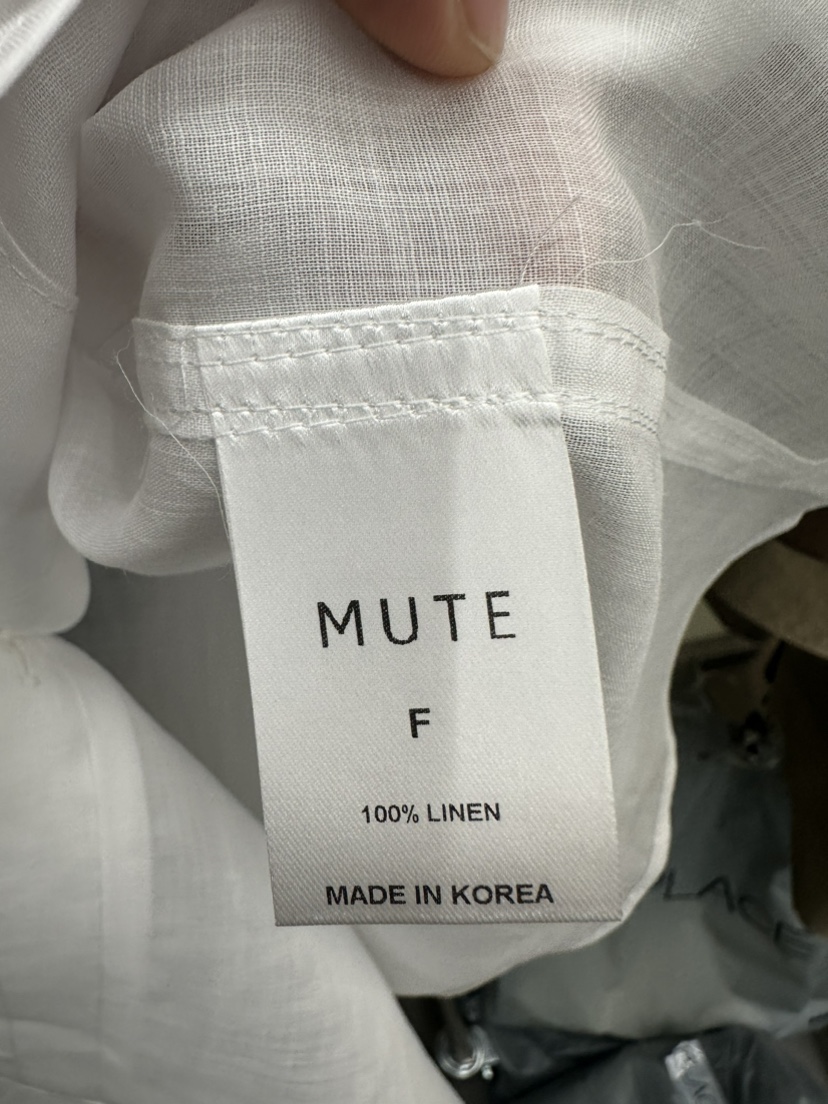 MUTE韓國直郵女裝新款推薦真品熱賣休閑人氣職業襯衫蕾絲衫MUTE襯衫/蕾絲衫