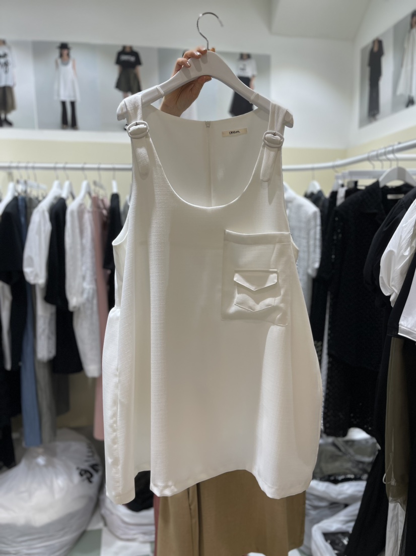 OihEum韓國直郵東大門代購女裝新品職業24春夏休閑連衣裙OihEum連衣裙