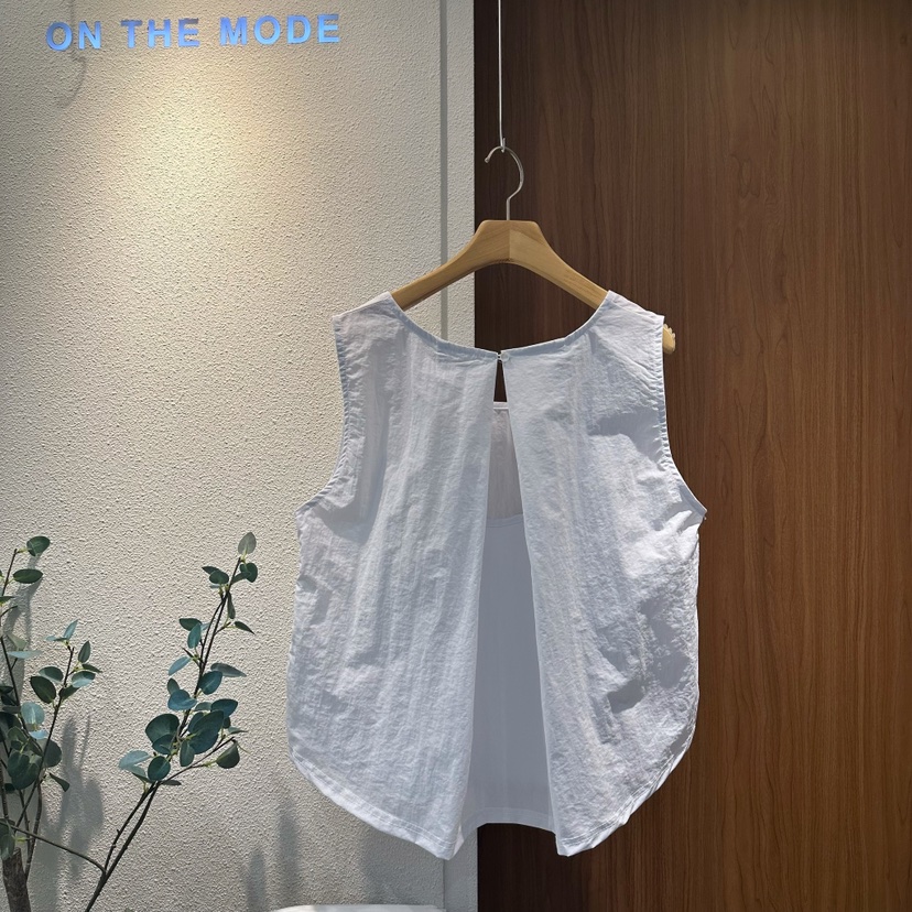 ON THE MODE韓國直郵女裝新款時尚熱賣24春夏推薦吊帶背心ON THE MODE吊帶/背心