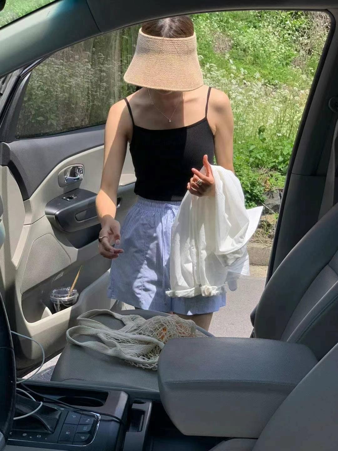 AREING韓國直郵女裝新款真品熱賣時尚人氣職業休閑吊帶背心AREING吊帶/背心圖色2