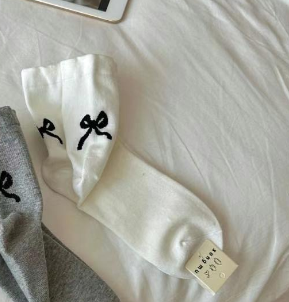 EUN直郵韓國代購女裝新品人氣職業熱賣真品推薦24春夏襪子EUN襪子圖色2