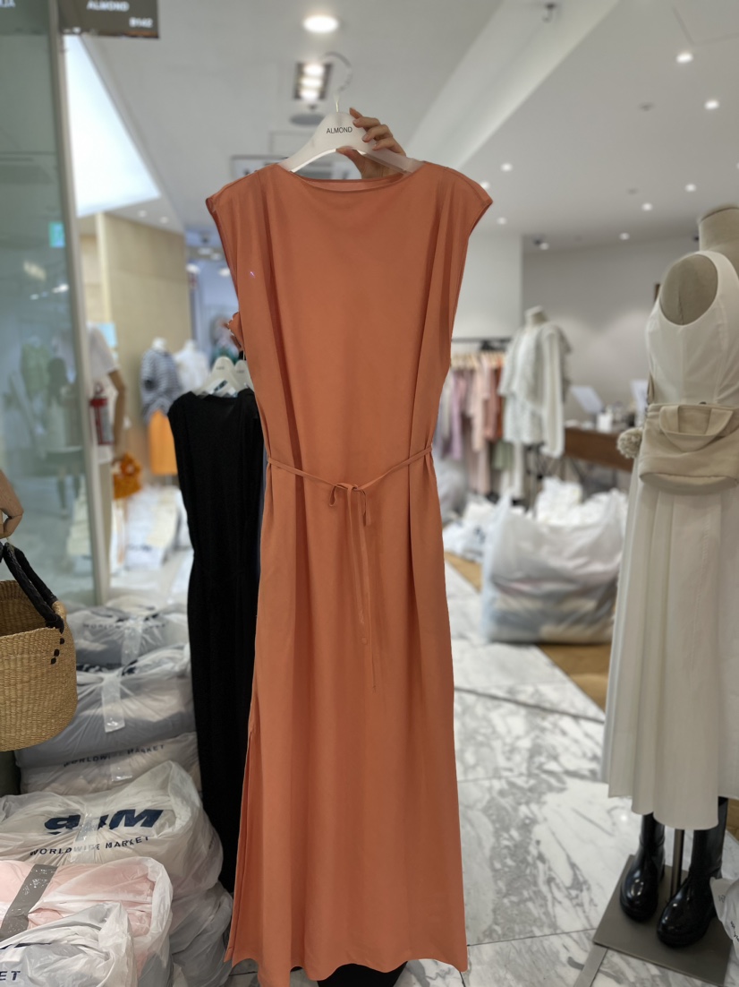 ALMOND韓國直郵女士新品真品時尚職業人氣24秋夏推薦連衣裙ALMOND連衣裙