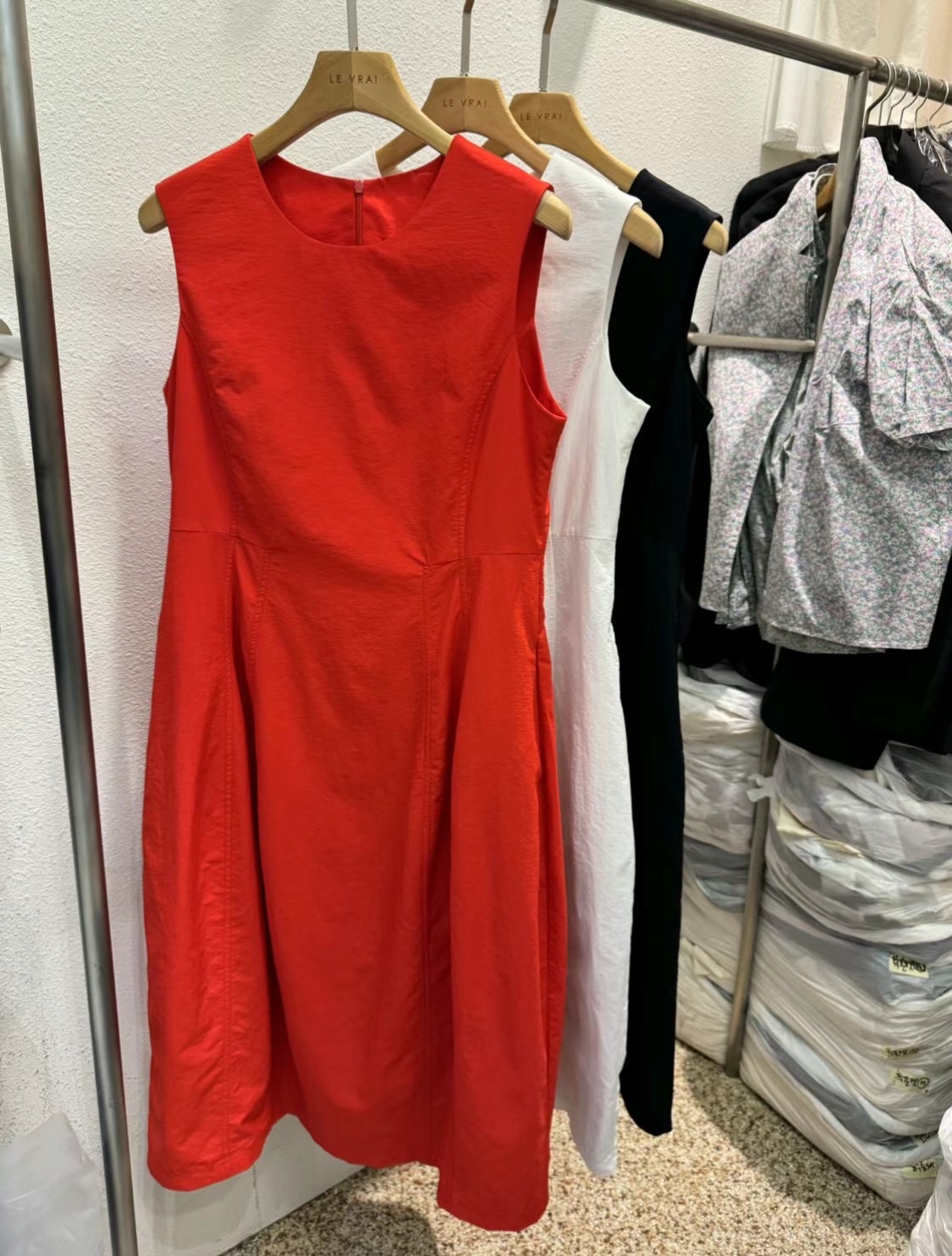 Le vral直郵韓國代購女裝新品真品24春夏職業推薦連衣裙Le vral連衣裙圖色3左三色