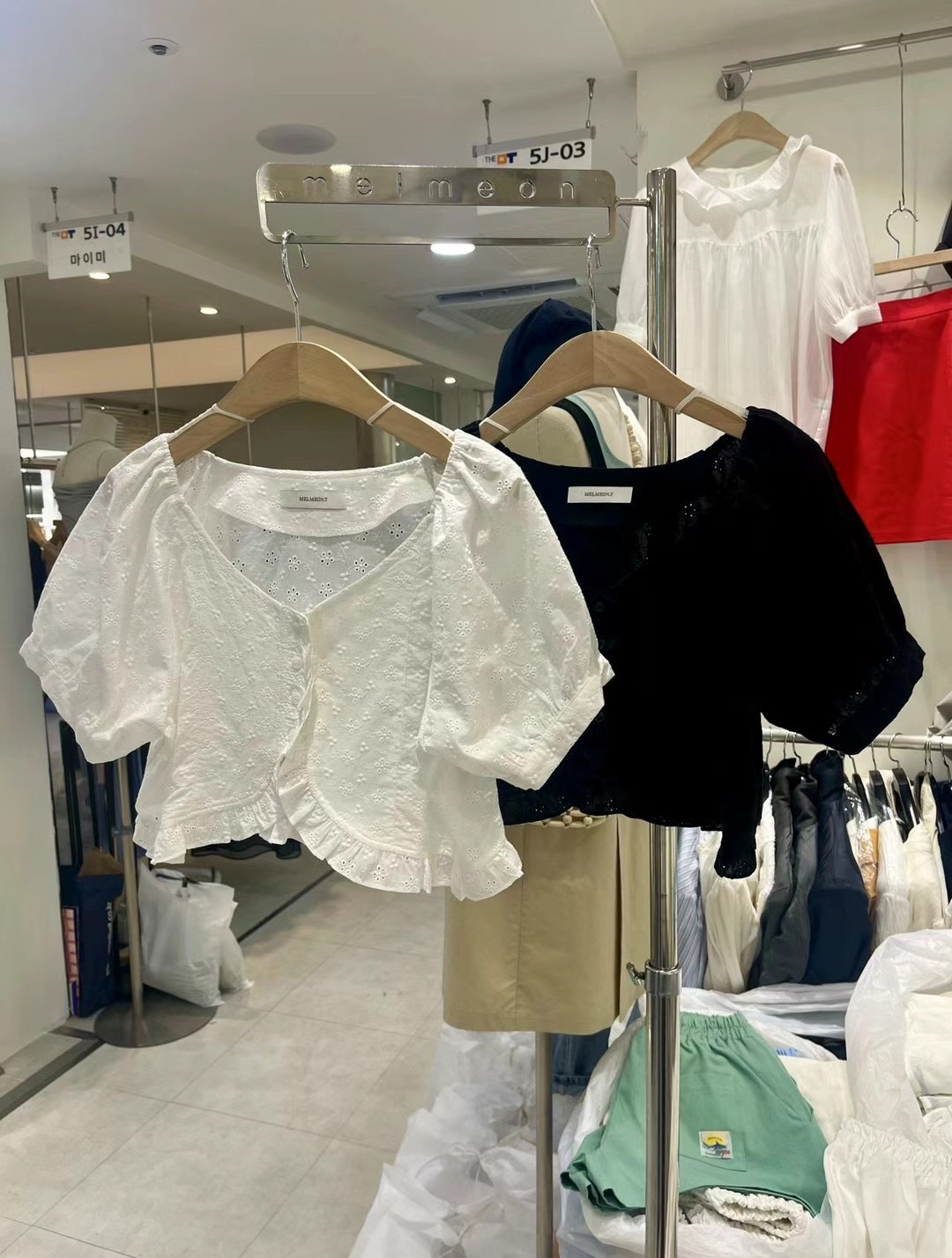 MELMEONT韓國直郵東大門代購女裝新品人氣推薦休閑襯衫蕾絲衫MELMEONT襯衫/蕾絲衫圖色2左二色