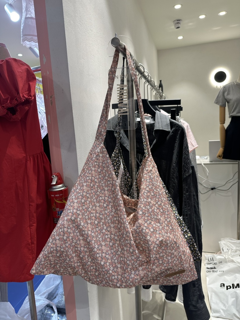 LIL韓國直郵東大門代購女裝新品熱賣推薦真品時尚單肩斜跨包LIL單肩/斜跨包圖色1