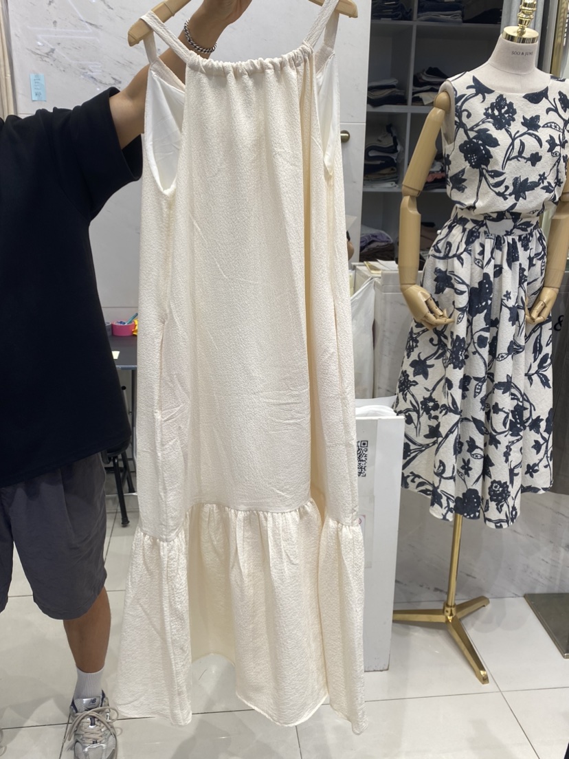 SOO JUNE韓國直郵東大門代購女裝新款時尚24秋夏職業連衣裙SOO JUNE連衣裙圖色2