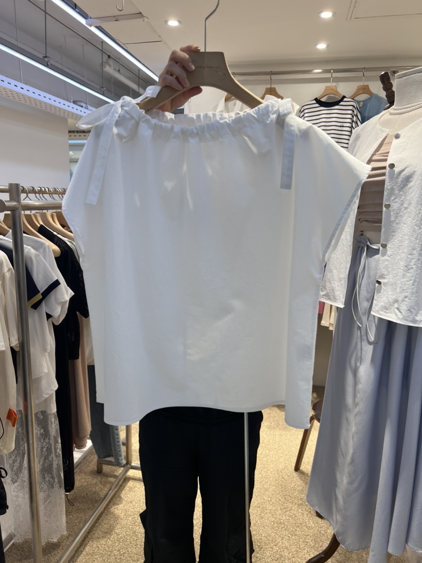 something like me韓國直郵女裝新款時尚真品休閑襯衫蕾絲衫BELITA襯衫/蕾絲衫圖色1