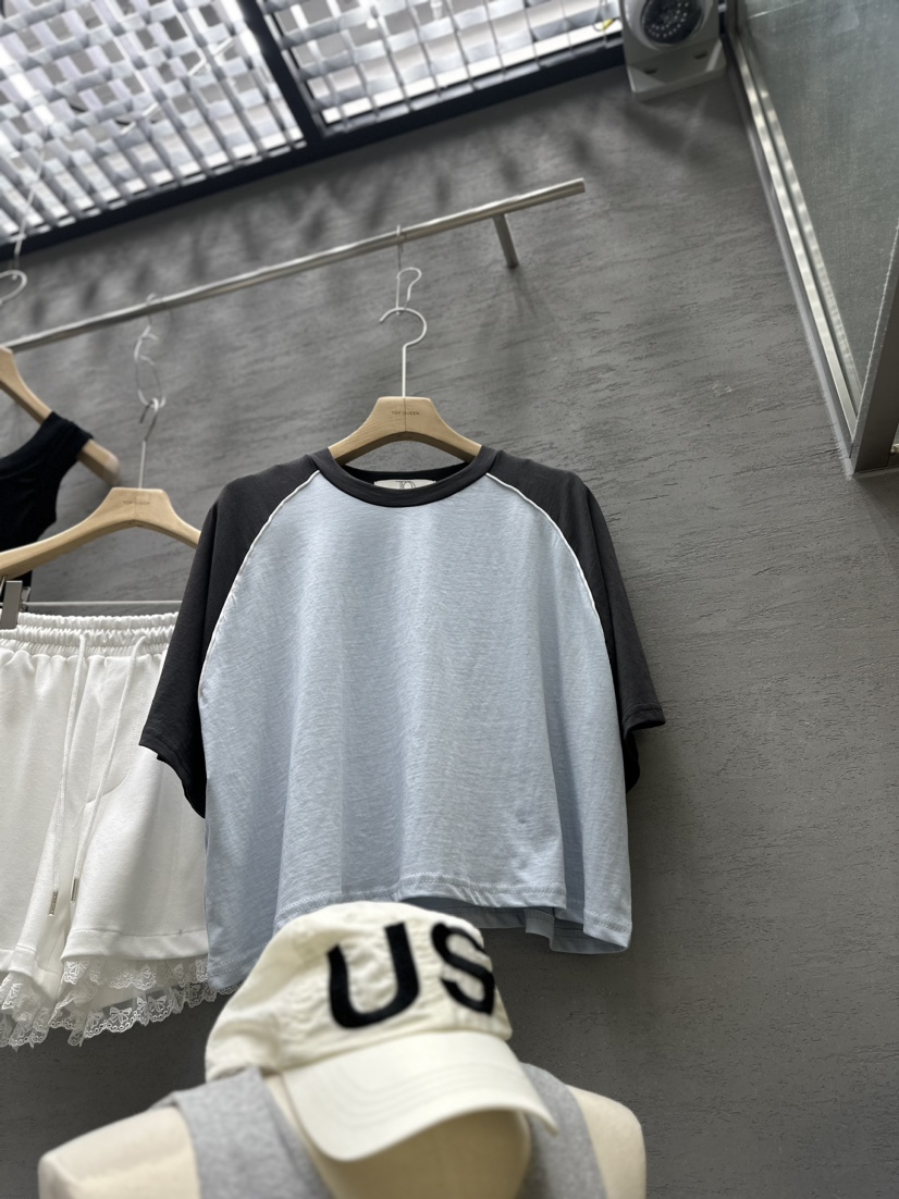 TOPQUEEN直郵韓國代購女裝新品職業時尚24春夏人氣休閑T恤UOOVT恤圖色2
