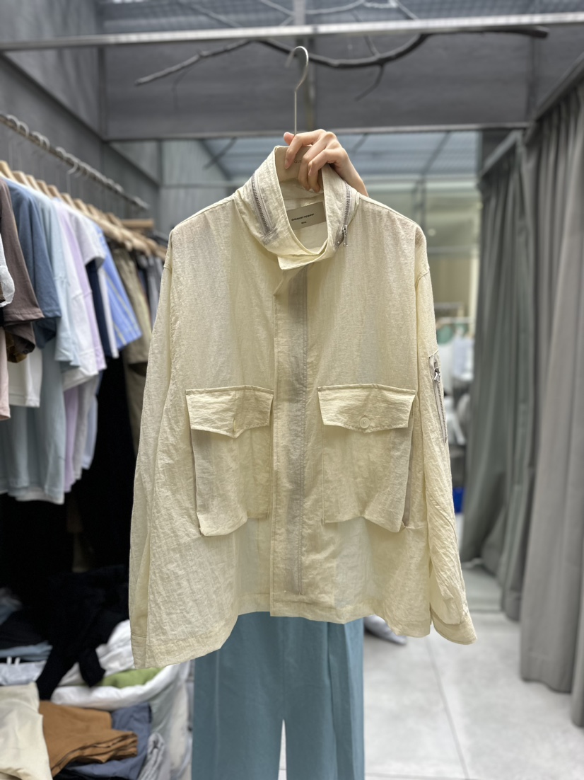 TOPQUEEN韓國直郵東大門代購女裝新品人氣職業真品夾克口袋UOOV夾克