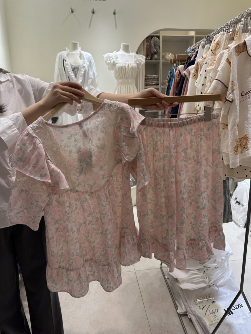 LUNALUZ韓國直郵東大門實拍女裝新品熱賣24春夏真品推薦睡衣LUNALUZ睡衣