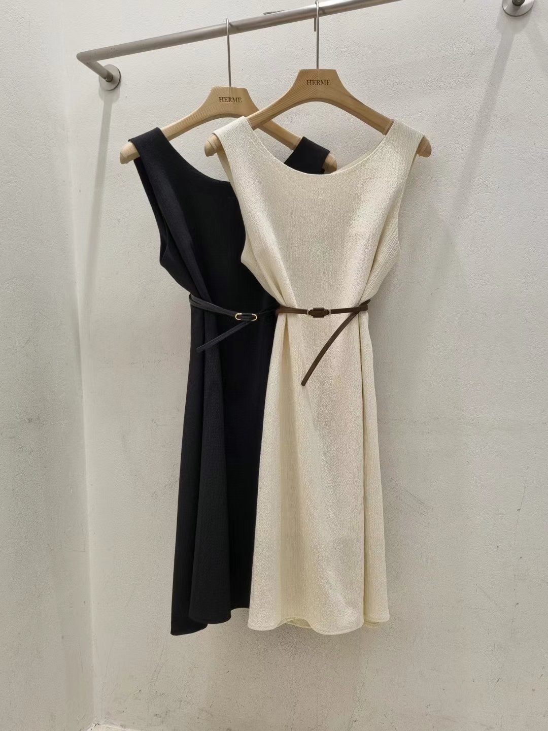 HERME韓國直郵女裝新品24春夏休閑時尚真品人氣連衣裙含腰帶HERME連衣裙圖色1左一色