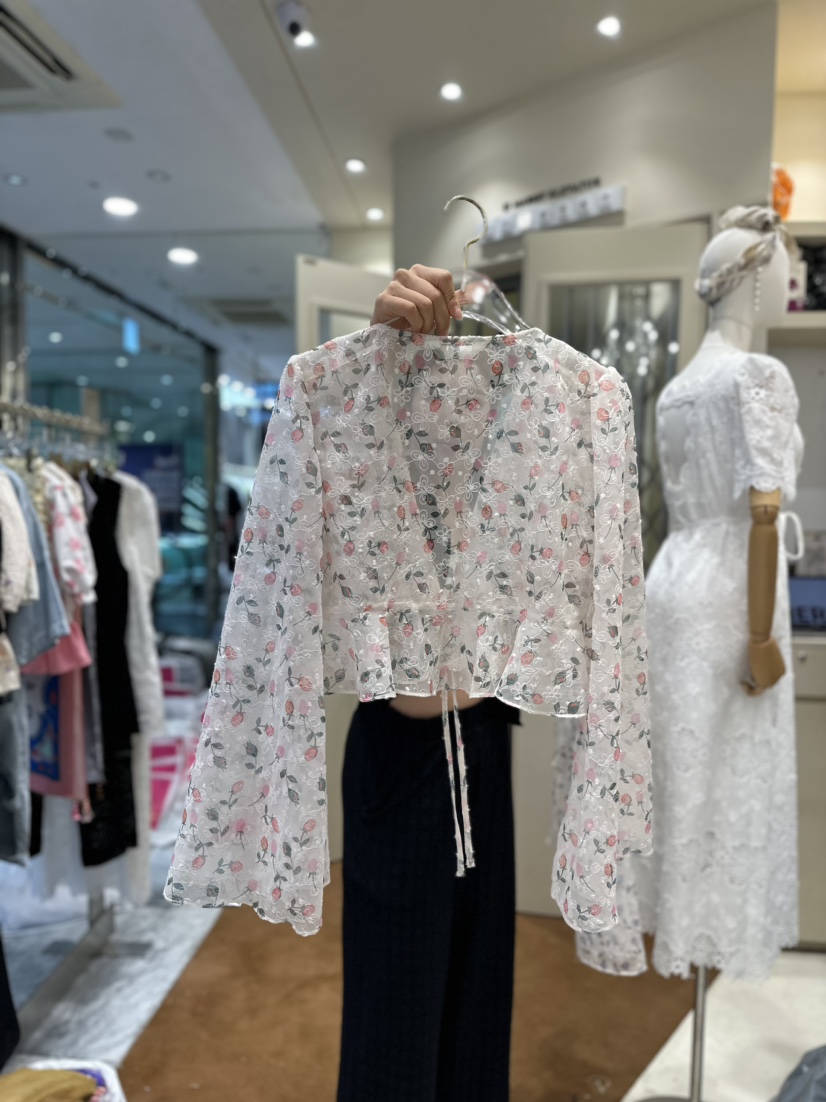 81 MARKET直郵韓國代購女裝新款職業真品熱賣襯衫蕾絲衫81 MARKET-L襯衫/蕾絲衫