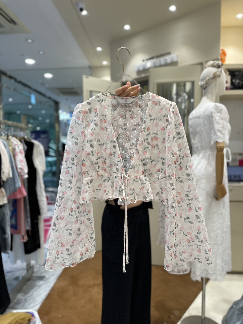 81 MARKET直郵韓國代購女裝新款職業真品熱賣襯衫蕾絲衫81 MARKET-L襯衫/蕾絲衫