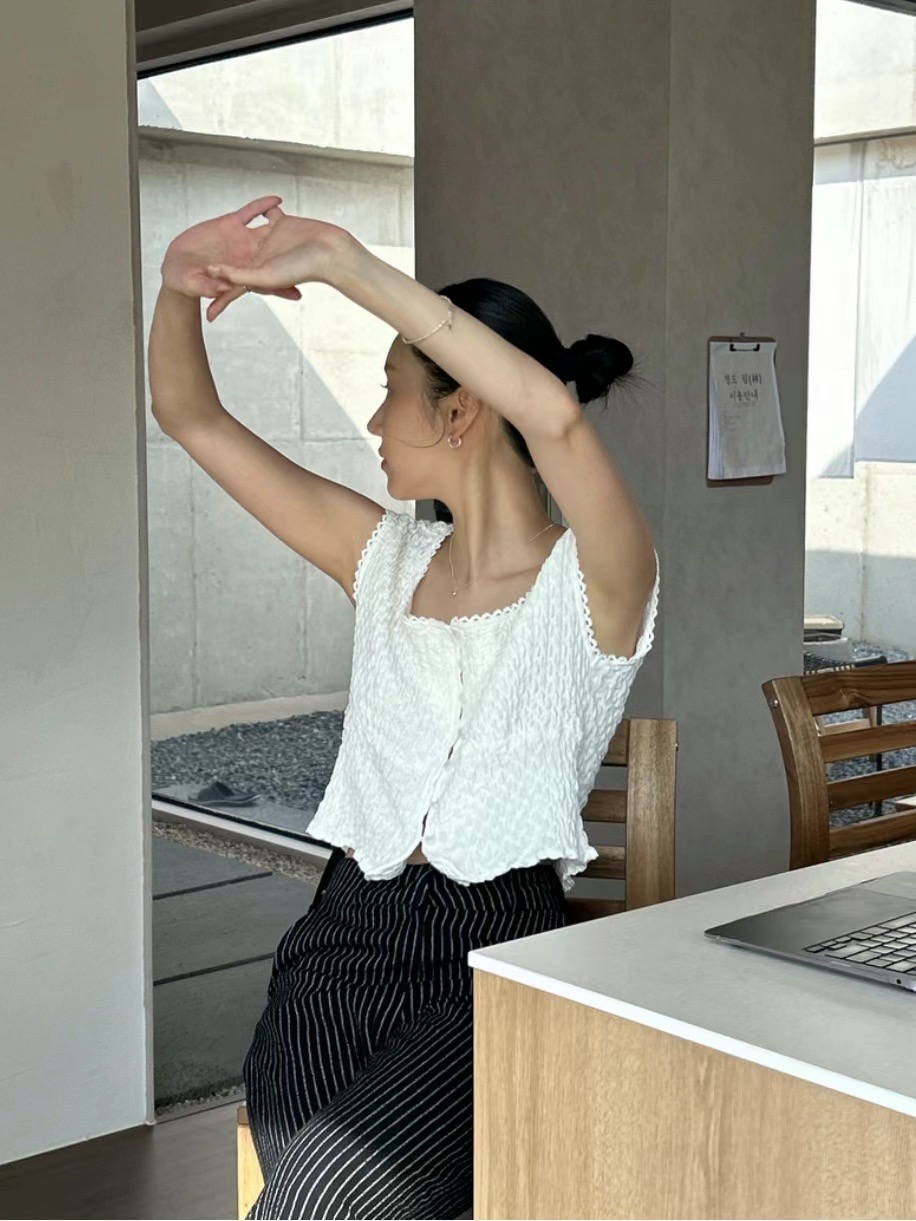 PEETS韓國直郵東大門實拍女裝新款真品熱賣推薦休閑襯衫蕾絲衫PEETS襯衫/蕾絲衫