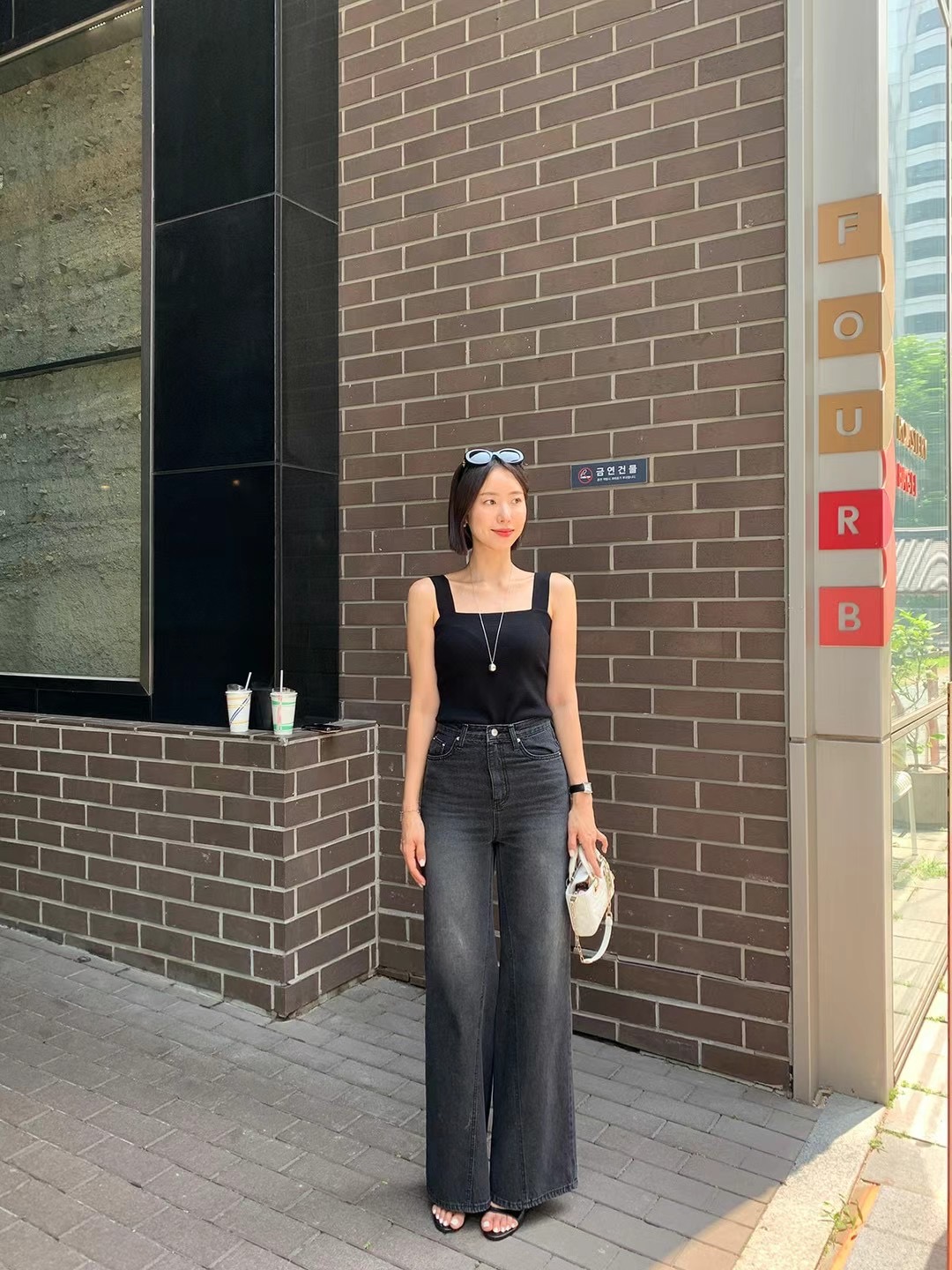 O2韓國直郵東大門實拍女裝新品推薦熱賣人氣真品24春夏牛仔褲O2牛仔褲