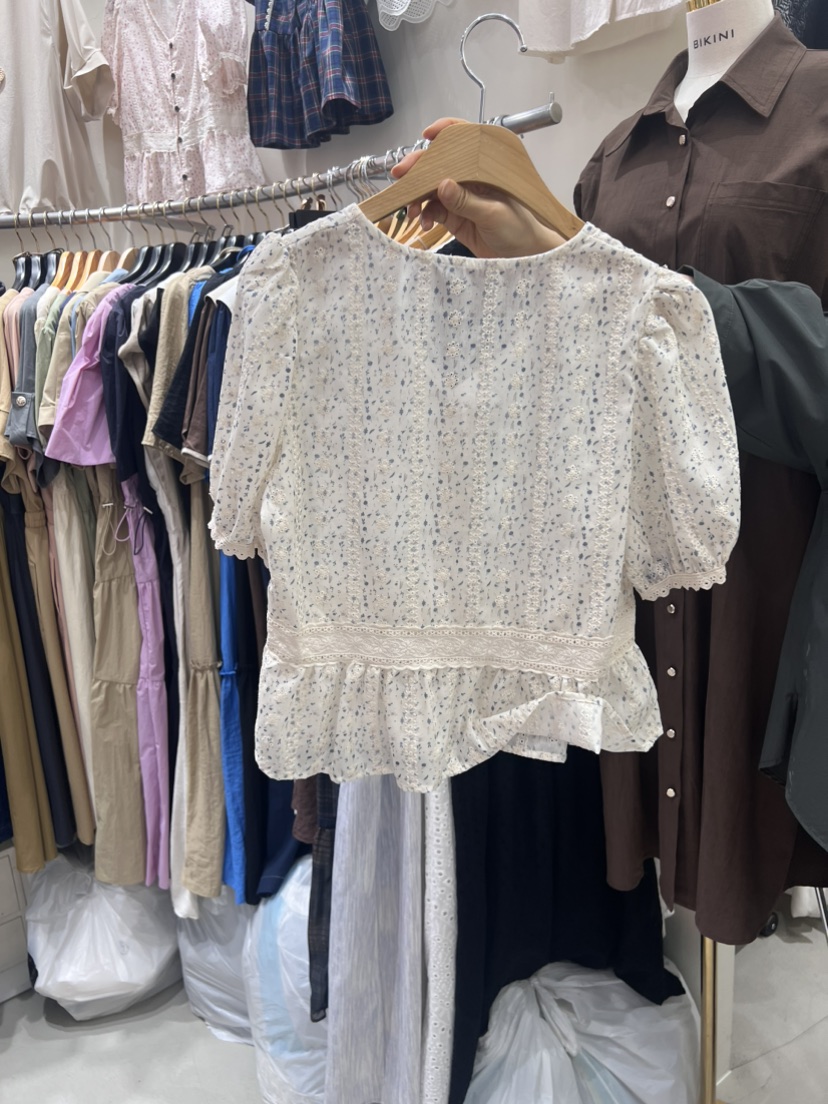 BIKINI韓國直郵東大門實拍女裝新款推薦熱賣真品襯衫蕾絲衫BIKINI襯衫/蕾絲衫