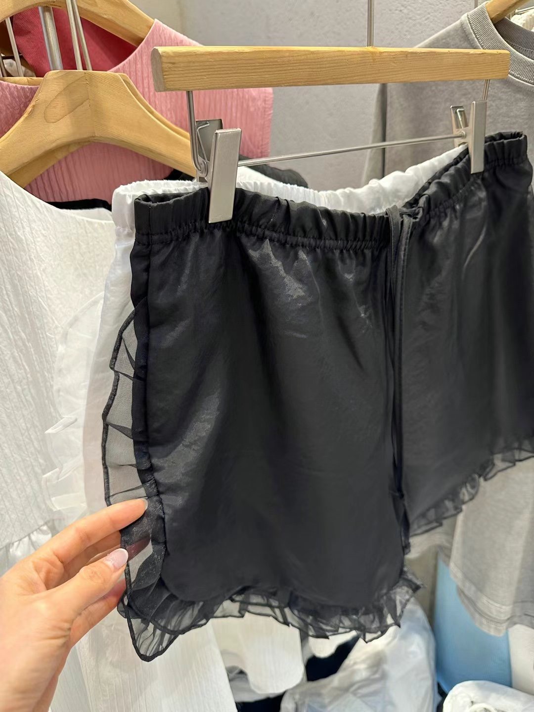 DRESS U直郵韓國代購女裝新款熱賣人氣時尚休閑推薦24春夏短褲DRESS U短褲圖色2