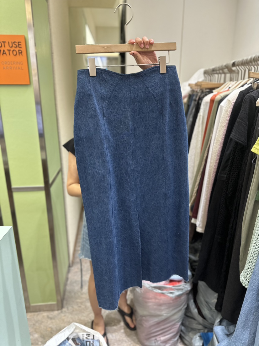 REIZ直郵韓國代購女裝新款真品休閑職業推薦人氣熱賣時尚長裙REIZ長裙