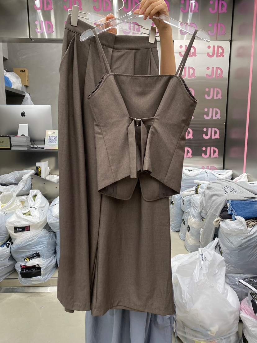 Judyque韓國直郵東大門實拍女裝新款休閑推薦職業時尚24春夏套裝JUDYQUE套裝