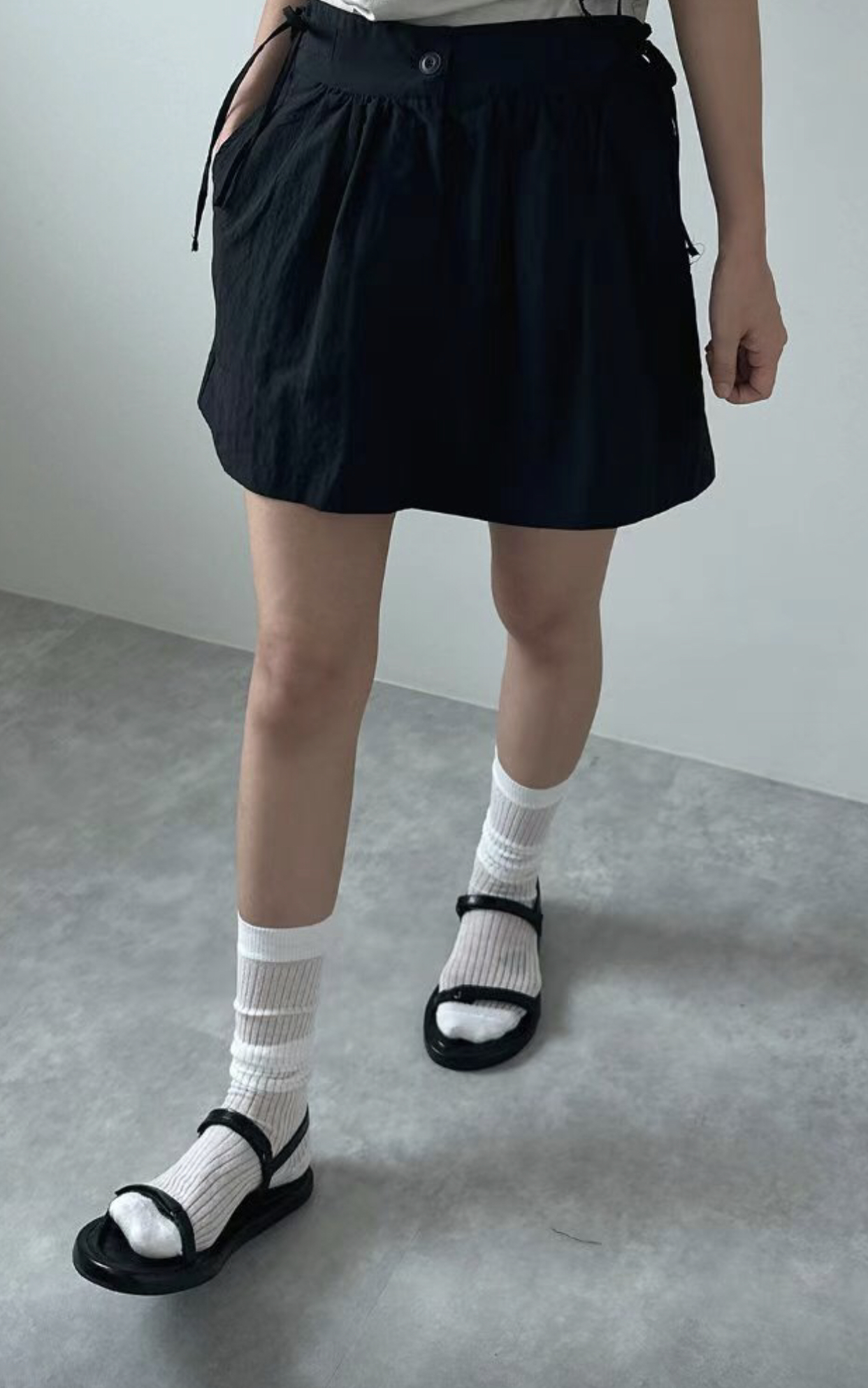 UNENE韓國直郵東大門實拍女裝新款人氣熱賣推薦24秋夏短裙UNENE短裙圖色2