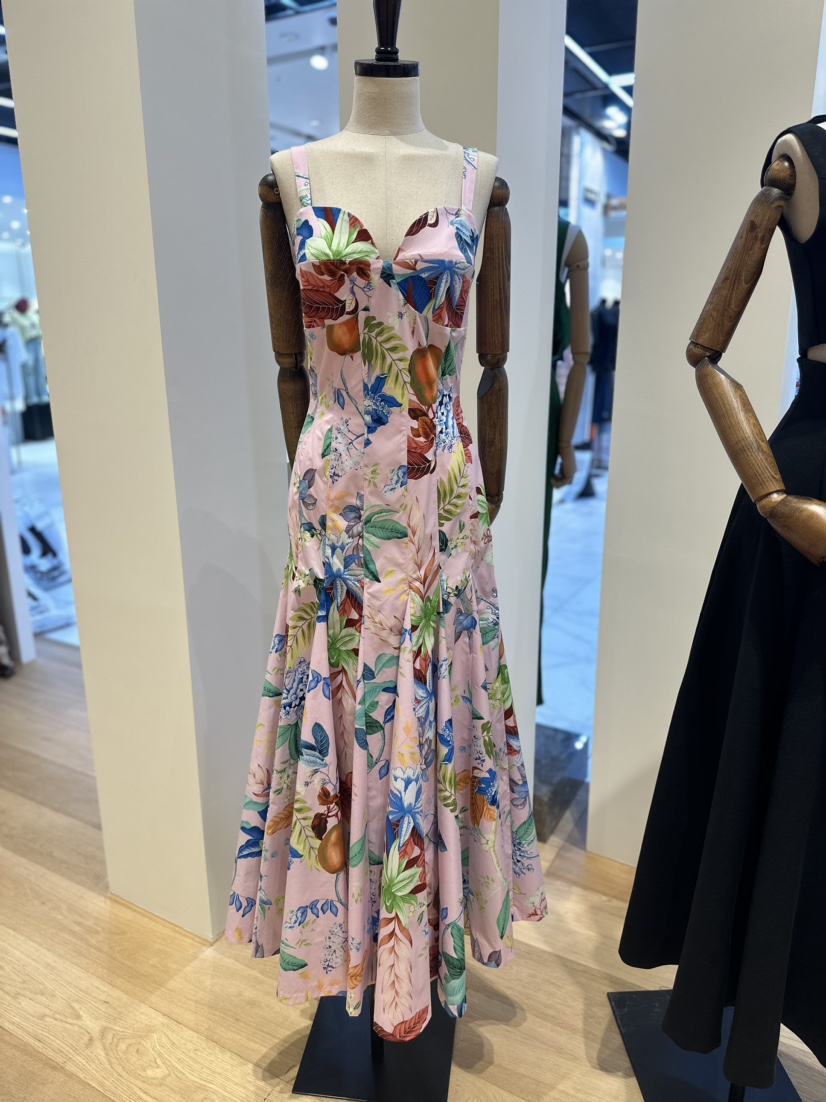 VAN NZILL韓國直郵女裝新品時尚真品休閑人氣職業熱賣連衣裙VAN NZILL連衣裙