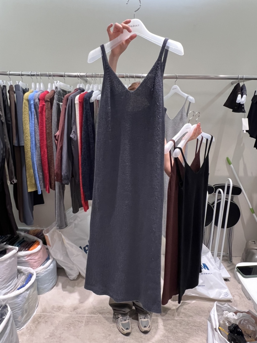 SOLD OUT韓國直郵東大門代購女裝新款人氣推薦時尚連衣裙秋款FLat OGI連衣裙圖色2