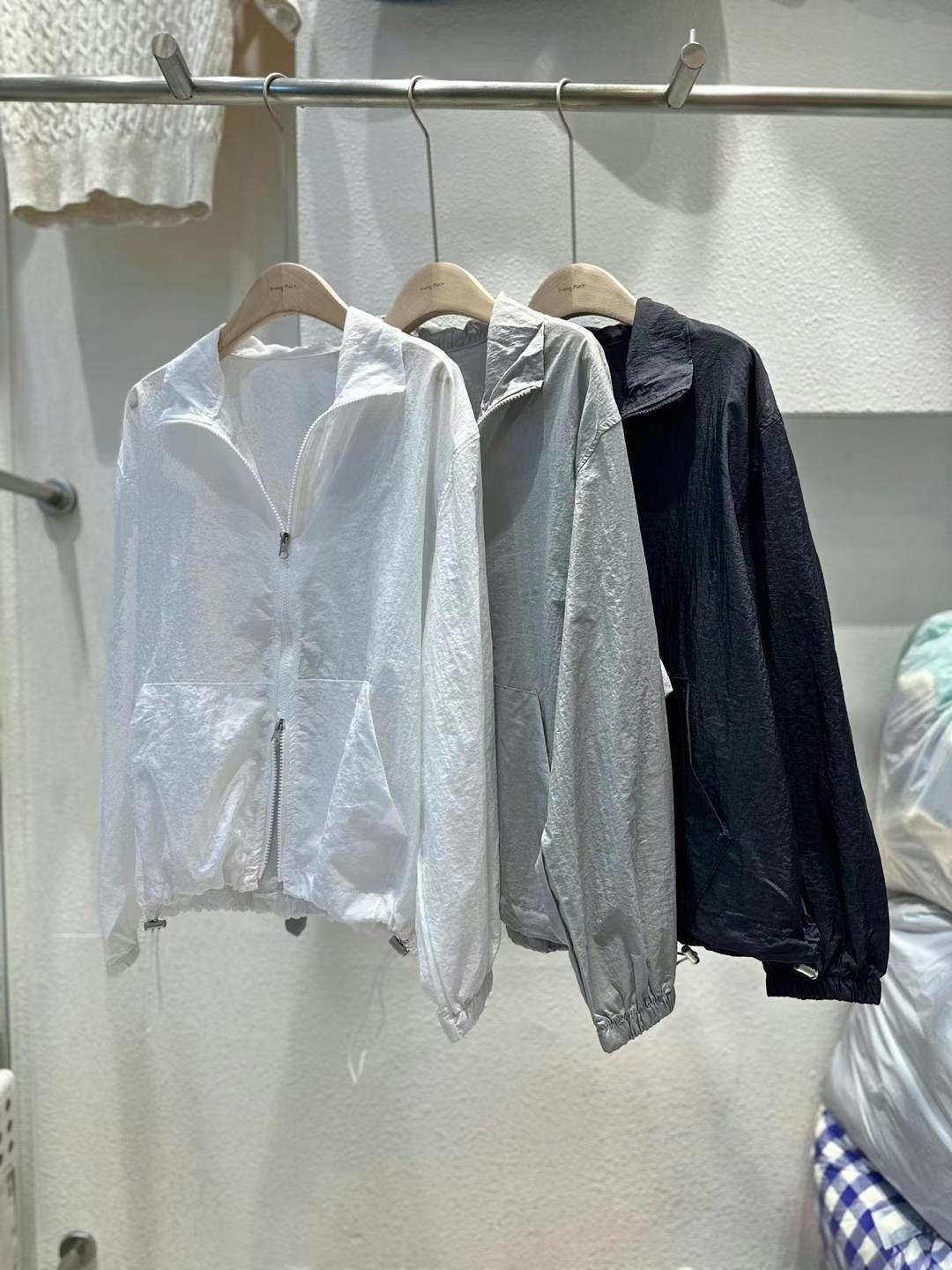 IRUING PLACE韓國直郵東大門代購女裝新品人氣推薦夾克拉鏈GUSSINE夾克圖色2左二色