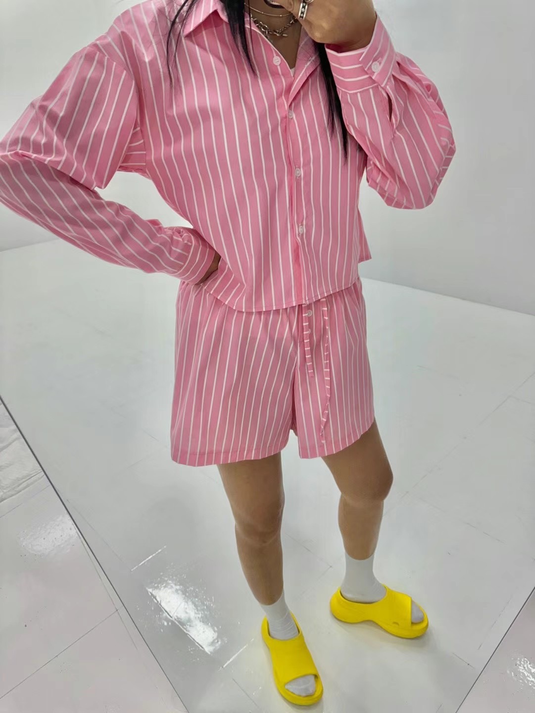 LIKE A直郵韓國代購女裝新款時尚推薦休閑真品24春夏套裝LIKE A套裝圖色1