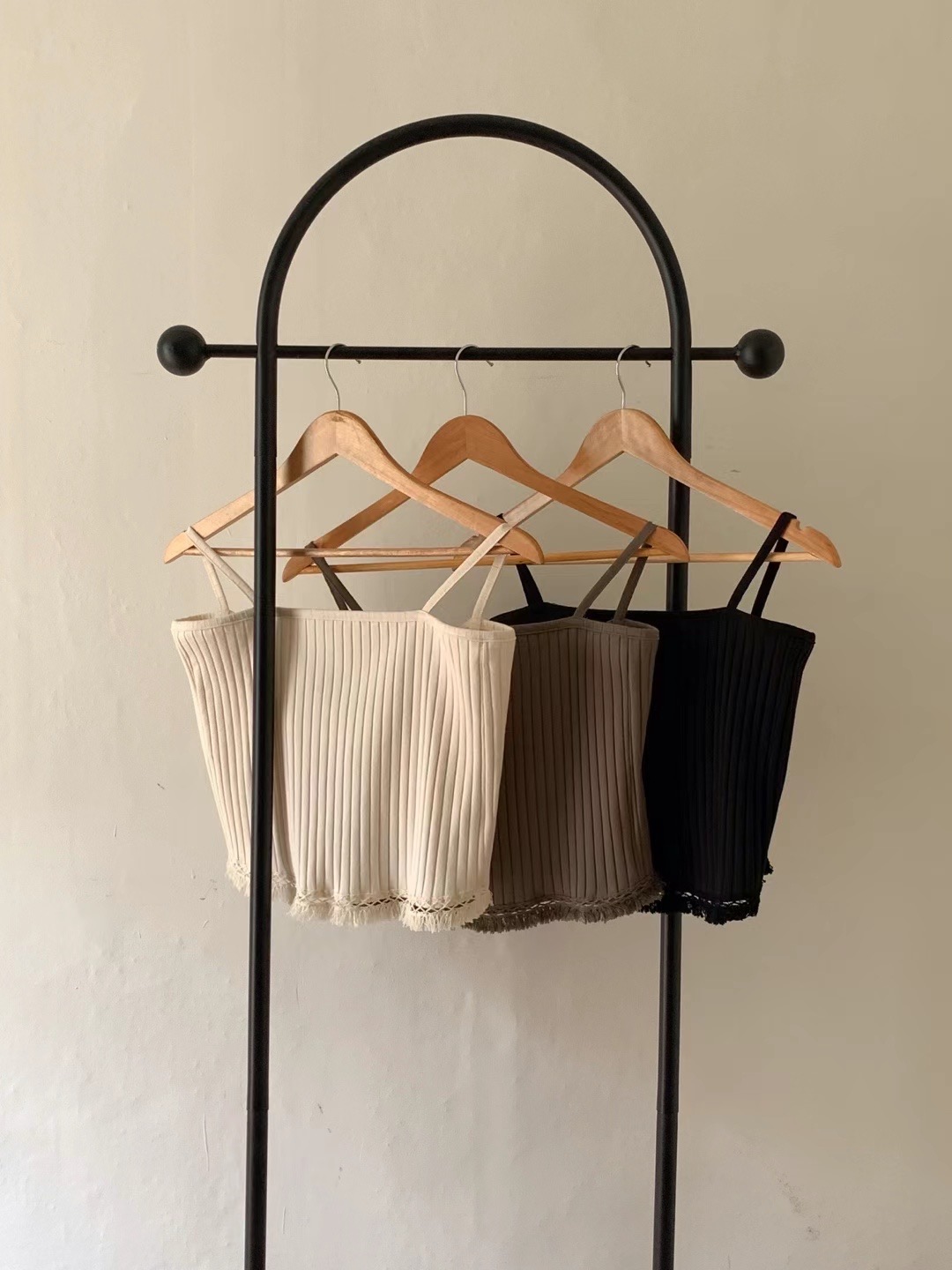 POLLEN韓國代購女士新品推薦時尚真品休閑24秋夏吊帶背心POLLEN吊帶/背心圖色3左三色