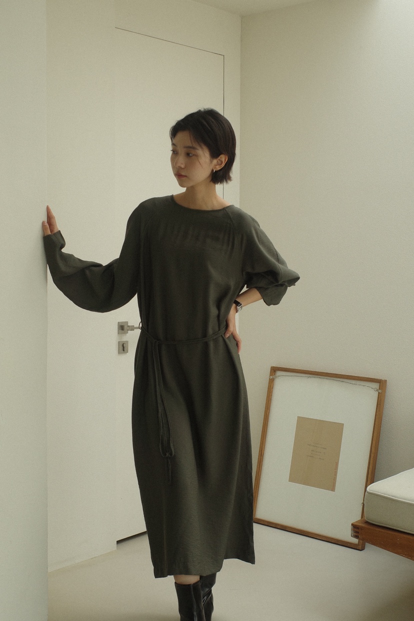 OVER RICH直郵韓國代購女裝新品休閑24春夏人氣職業連衣裙OVER RICH連衣裙