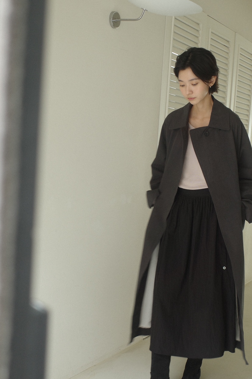 OVER RICH韓國直郵東大門實拍女裝新款推薦時尚休閑長款風衣OVER RICH長款風衣