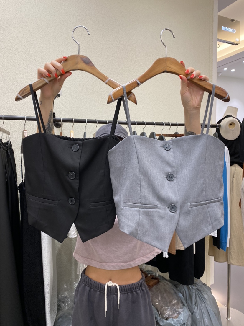 REMOOD韓國直郵東大門實拍女裝新款24春夏熱賣人氣吊帶背心FRENCH DOOR吊帶/背心