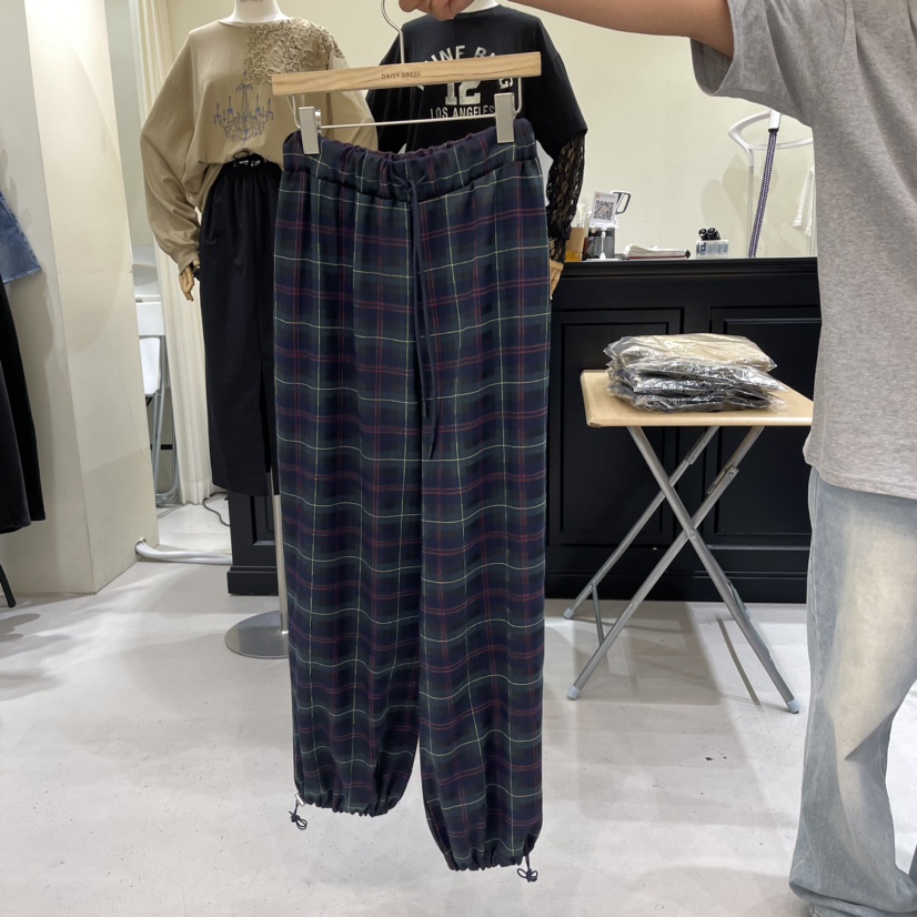 DAISY DRESS韓國直郵東大門實拍女裝新款推薦休閑時尚休閑褲DAISY DRESS休閑褲圖色2