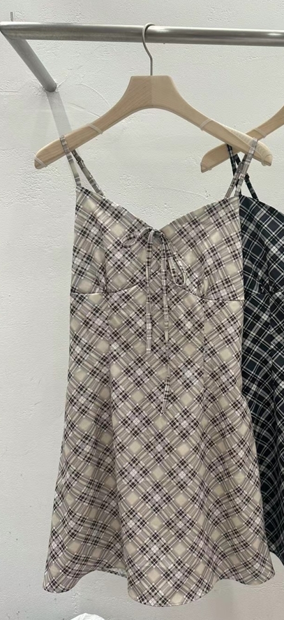 PLEASE韓國直郵東大門實拍女裝新品24秋冬熱賣人氣連衣裙PLEASE連衣裙圖色2