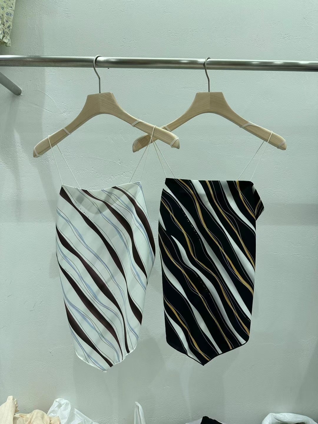 PLEASE直郵韓國代購女裝新款熱賣職業人氣24秋冬吊帶背心PLEASE吊帶/背心