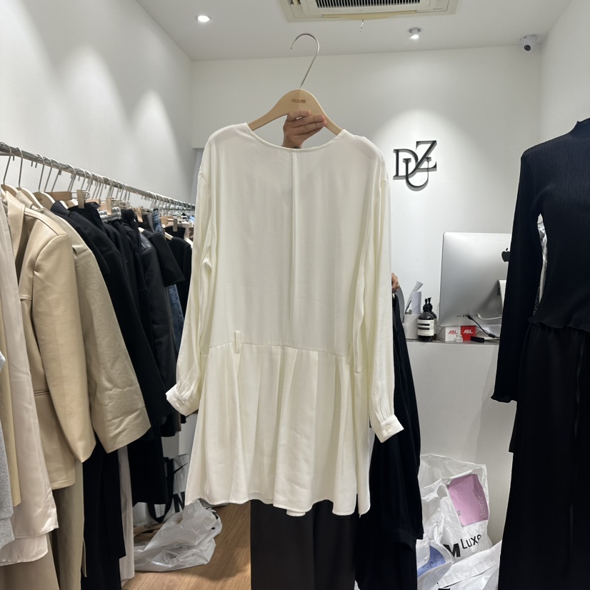 DOUZE韓國直郵東大門實拍女裝新品休閑推薦人氣熱賣真品連衣裙BAHATI連衣裙圖色1