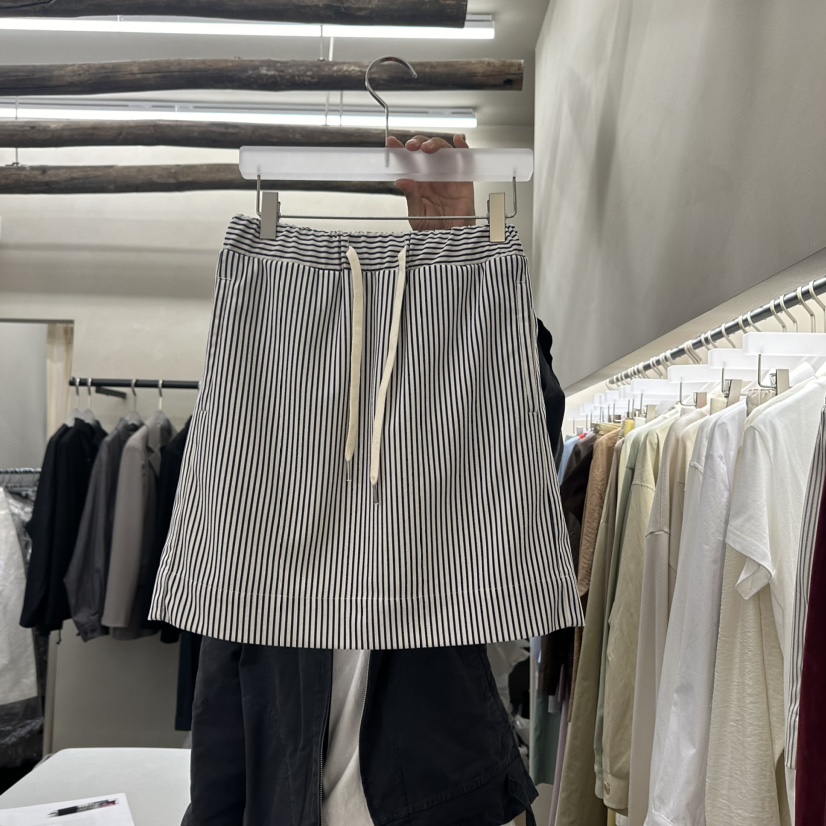Waller直郵韓國代購女裝新品24春夏時尚職業休閑人氣短裙NOTHING短裙圖色2