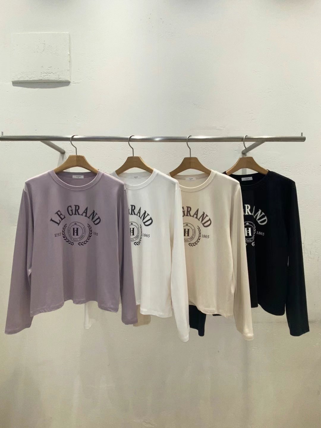 라떼韓國直郵東大門實拍女裝新款時尚職業人氣24秋冬長袖T恤Latte_長袖T恤圖色1左一色