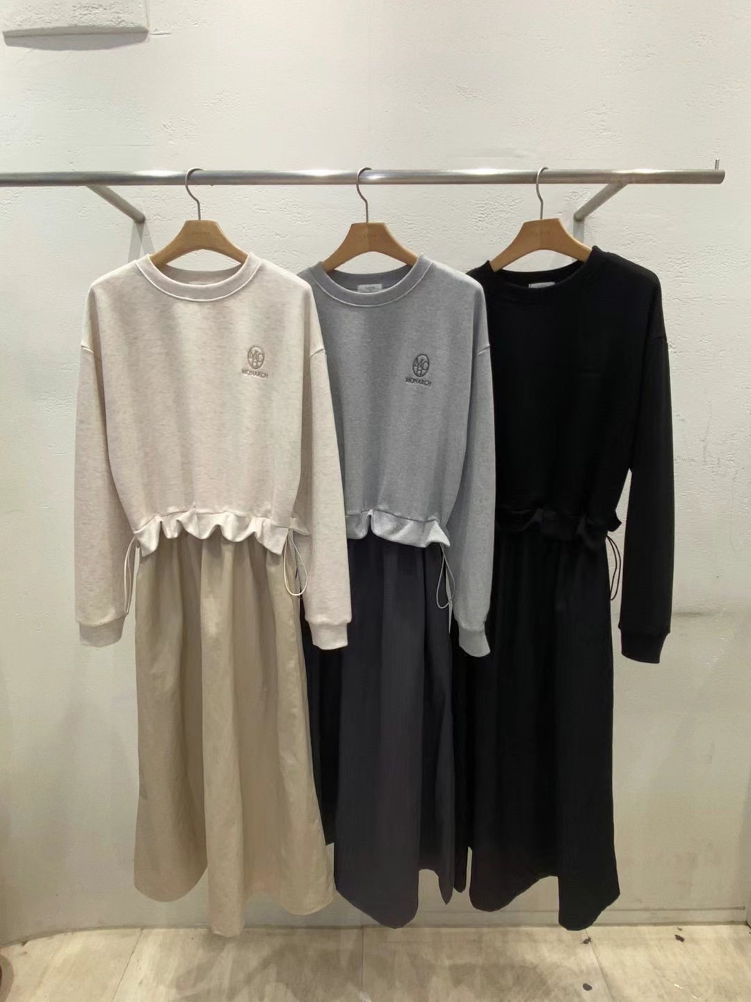 라떼韓國直郵東大門代購女裝新品時尚24秋冬真品推薦連衣裙Latte_連衣裙圖色2左二色