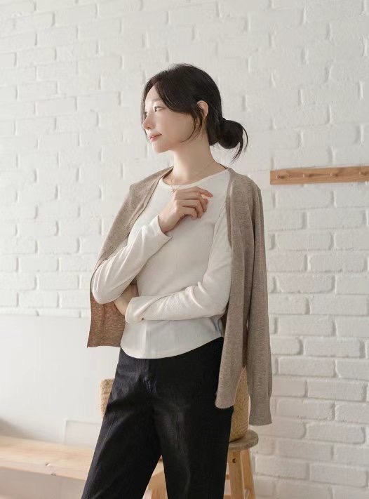 라떼韓國直郵東大門實拍女裝新款推薦真品人氣時尚休閑長袖T恤Latte_長袖T恤