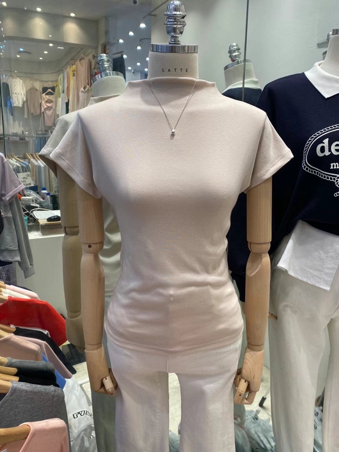 라떼韓國直郵東大門實拍女裝新品職業24秋冬真品休閑熱賣T恤Latte_T恤圖色2
