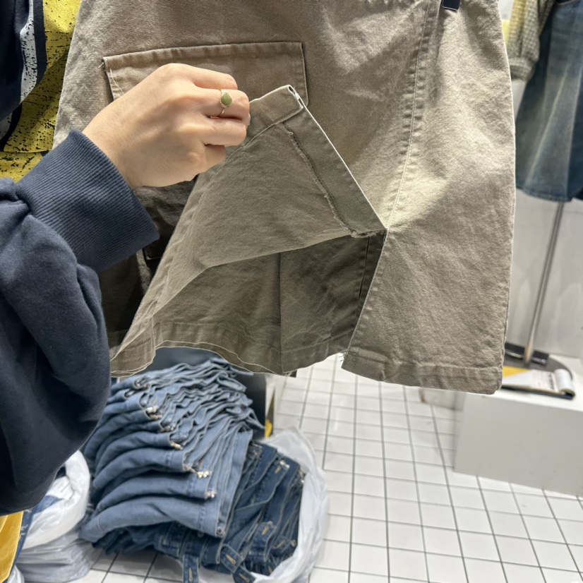 THE WEEKND韓國直郵東大門實拍女裝新品推薦時尚休閑24秋冬裙褲THE WEEKND裙褲