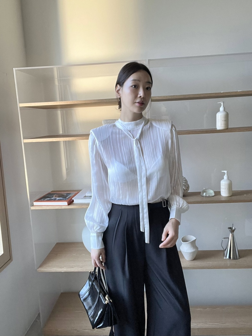 VERNI韓國直郵東大門代購女裝新品推薦時尚人氣職業襯衫蕾絲衫VERNI襯衫/蕾絲衫