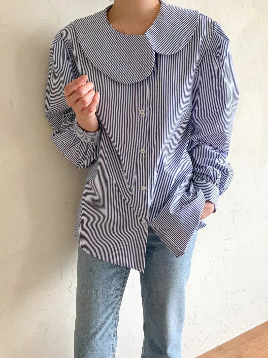 BASIC FEMME-베이직팜므-OT直郵韓國代購女裝新品人氣襯衫蕾絲衫圓領BASIC FEMME襯衫/蕾絲衫